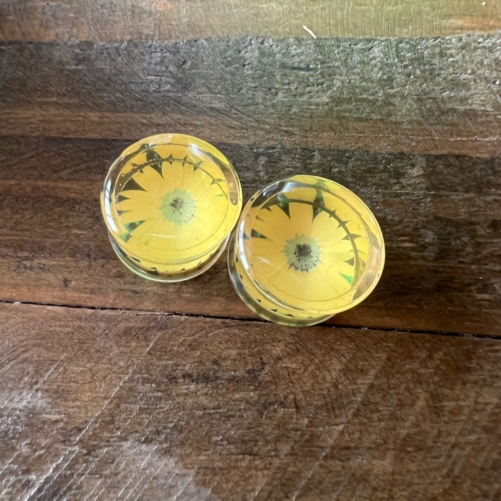 Yellow flower gauges body jewelry